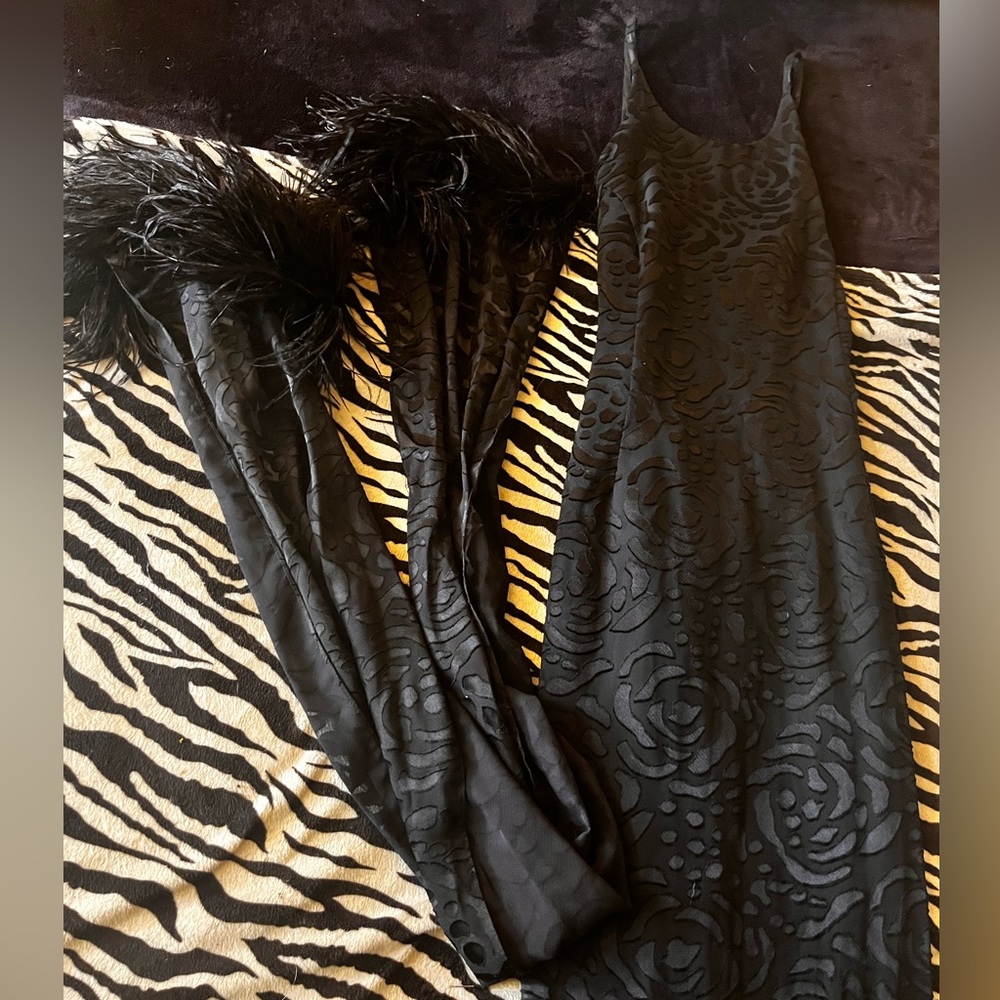 black print dress with feather like scarf